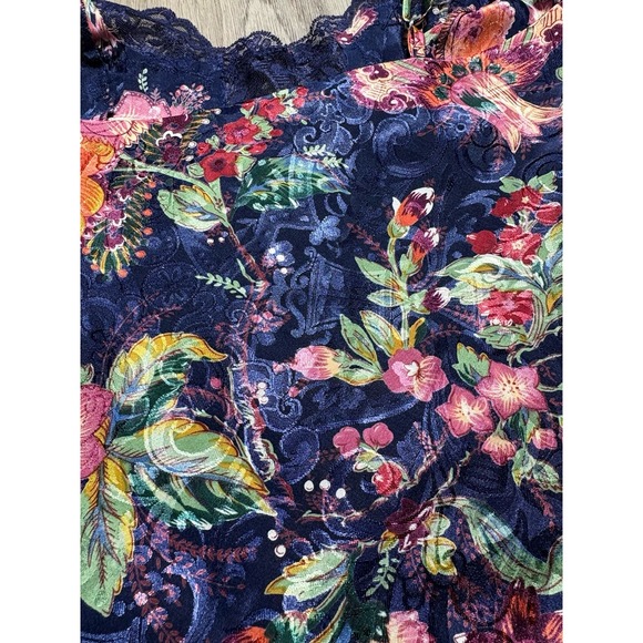 Victoria's Secret Silky Floral Lace Trim Cami Top Feminine Vintage Whimsical - Picture 6 of 10